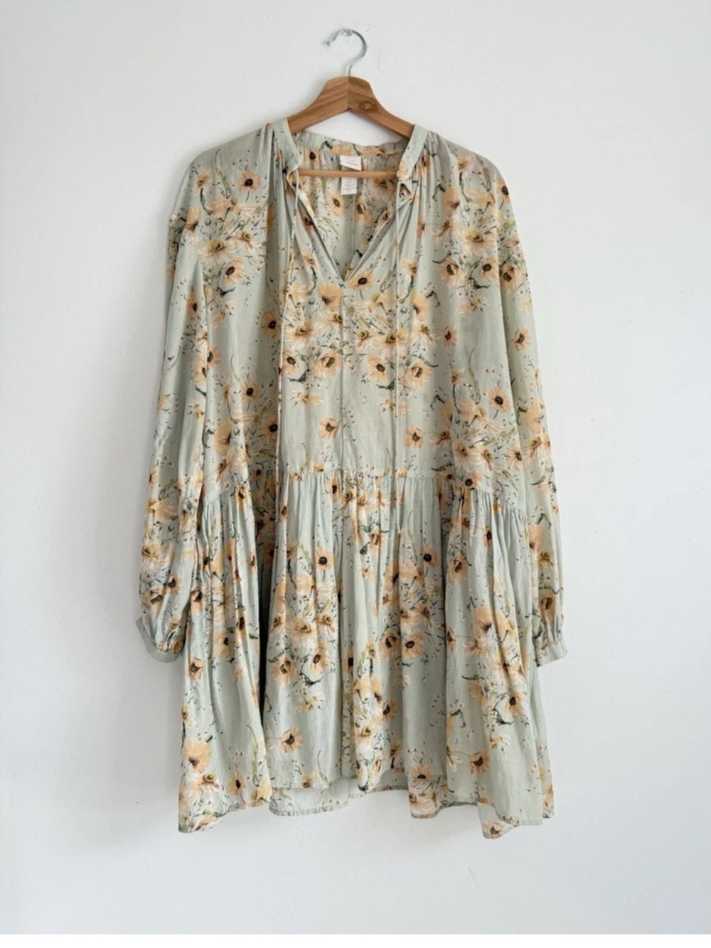 H&M Sage Green Floral Long Sleeve Tiered Dress